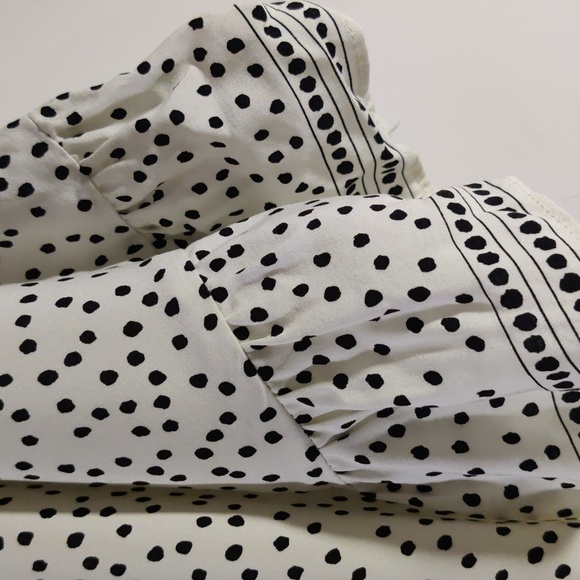 Max Studio Ruffle Sleeve Printed Tie Front Blouse NWT Size Medium - Picture 5 of 10